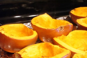 How to Can Fresh Pumpkin and How To Freeze Fresh Pumpkin via CleverPinkPirate.com