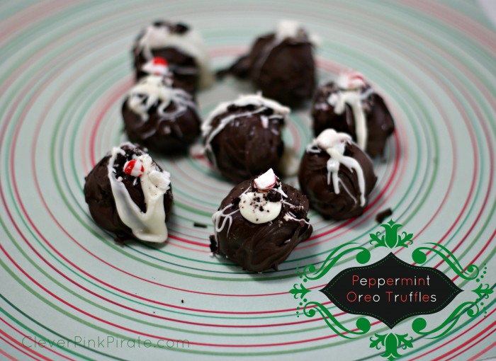 Peppermint Oreo Truffles Recipe via @CleverPirate