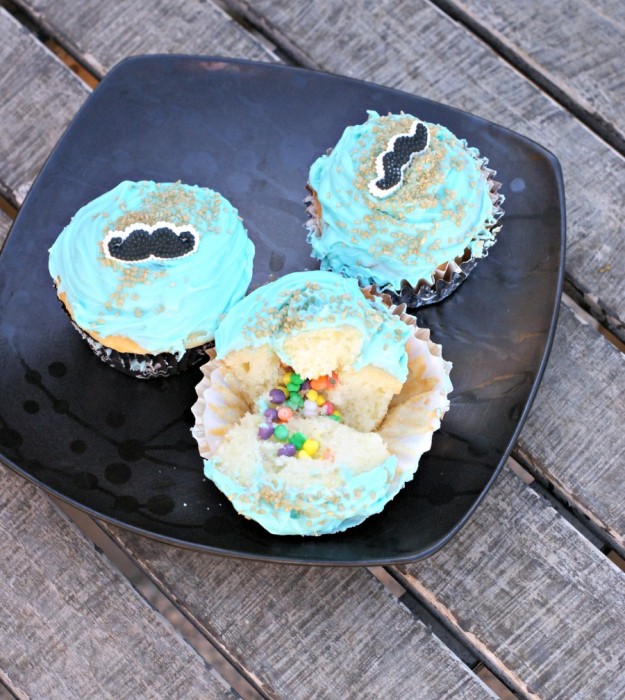 Pirate Treasure Cupcakes AKA Pinata Cupcakes ~ An Easy How to!