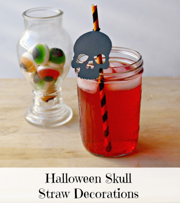 Scary Skull Halloween Straw Decoration 