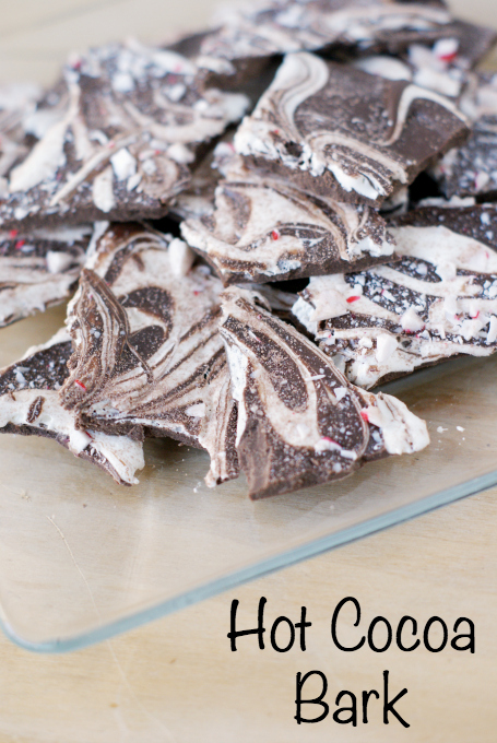 Hot Cocoa Bark ~ Perfect for holiday parties and only takes 10 minutes to make!