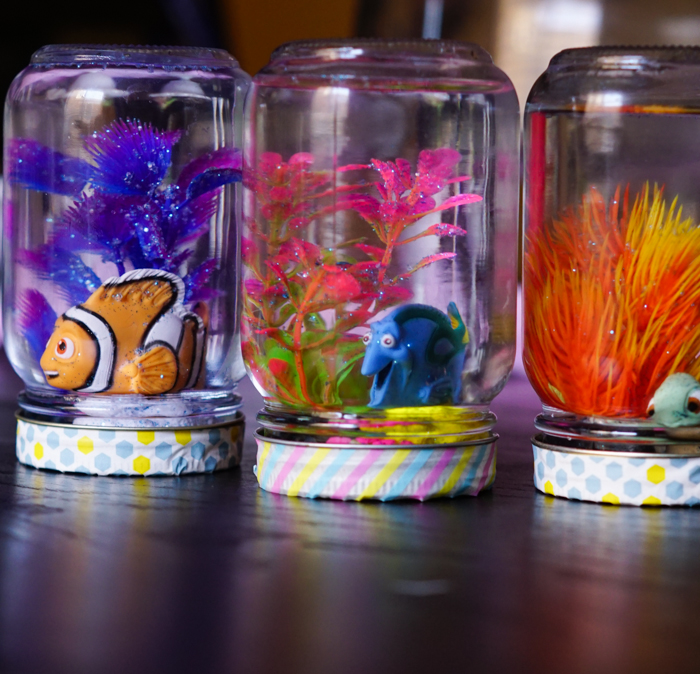 Disney Store Finding Nemo Water Globe Fish Tank